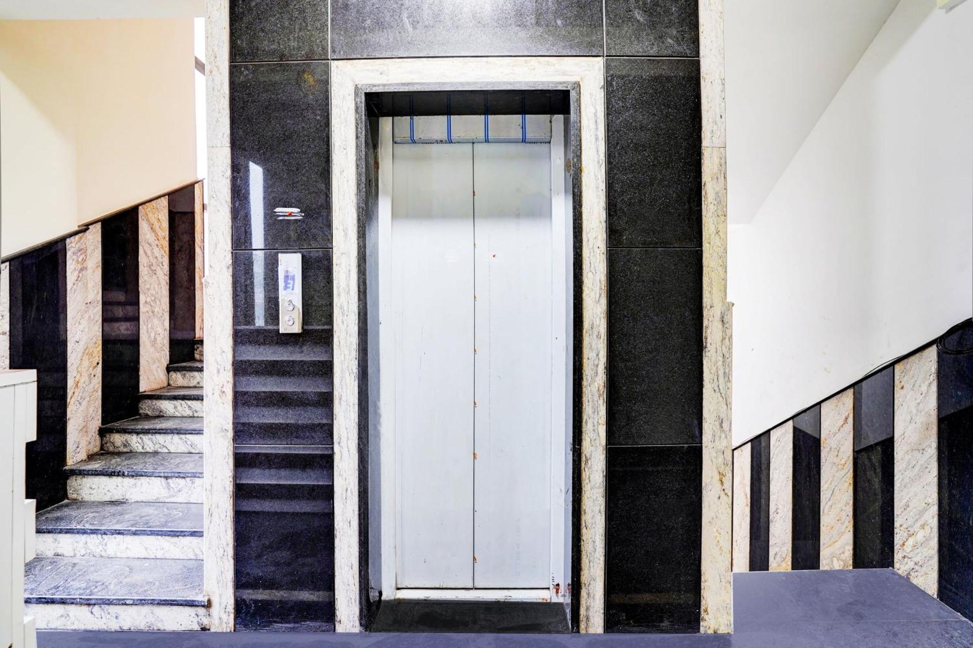 Hotel O Rr Comforts 班加罗尔 外观 照片